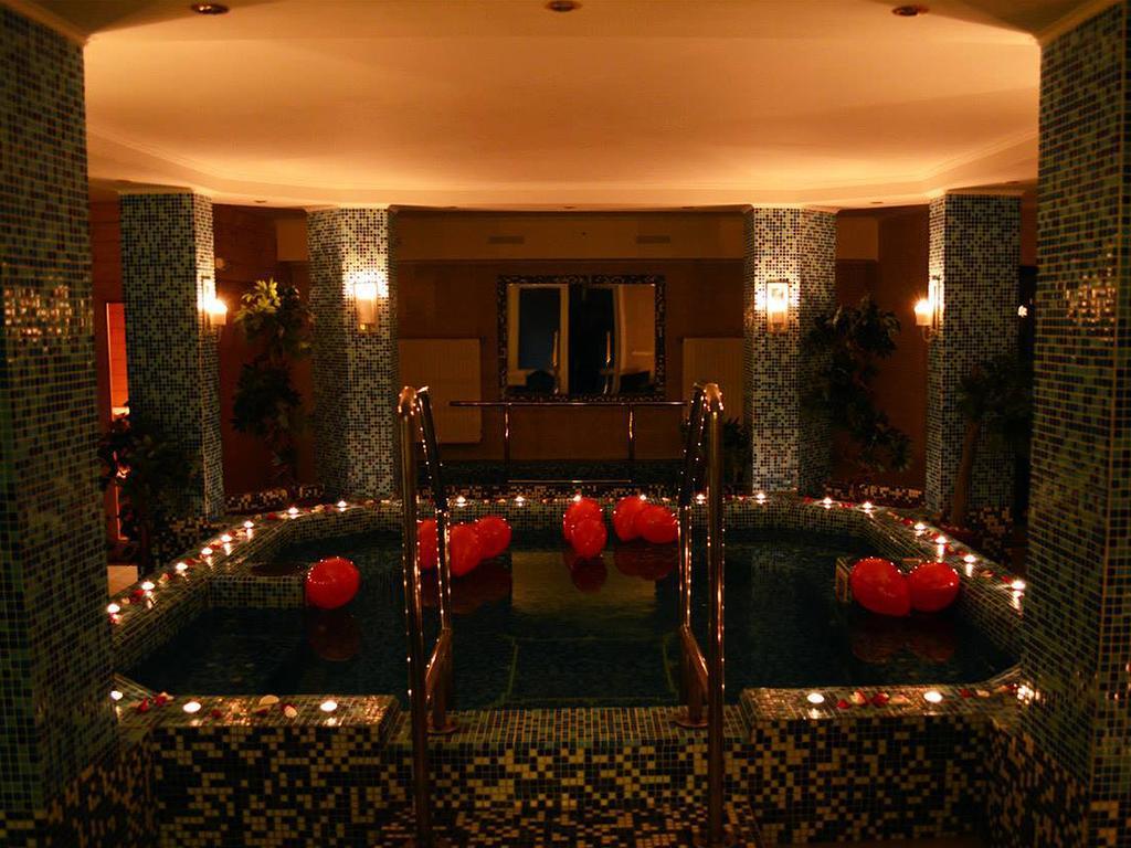 Liza Aqua & Conference Hotel Lajosmizse Ngoại thất bức ảnh