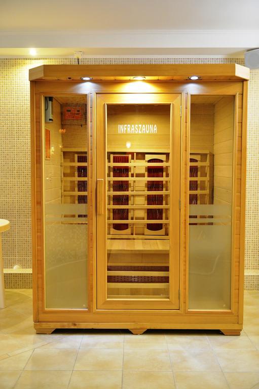 Liza Aqua & Conference Hotel Lajosmizse Ngoại thất bức ảnh